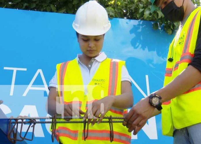 Foto: Stefany García, la mejor estudiante técnica de construcción en Nicaragua / TN8