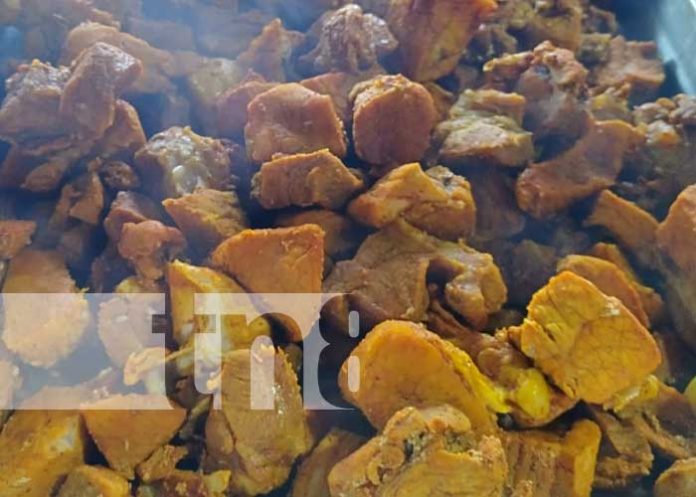 Foto: Gran oferta con chancho en El Contil / TN8