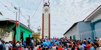 Autoridades junto a familias inauguran la restauración del icónico Reloj de Diriamba