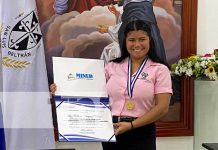 Foto: Luz Vásquez, destacada profesora de Chinandega / TN8