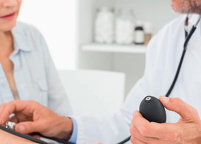 ¡El degenere! Cirujano de Nueva jersey pidió a paciente que lo 