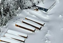 Tormenta invernal dejó incomunicada por siete días el sur de California Tormenta invernal sepultó por más de 7 días a comunidades del sur de California