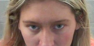 Mujer en Wisconsin apuñaló 19 veces a su expareja mientras dormía