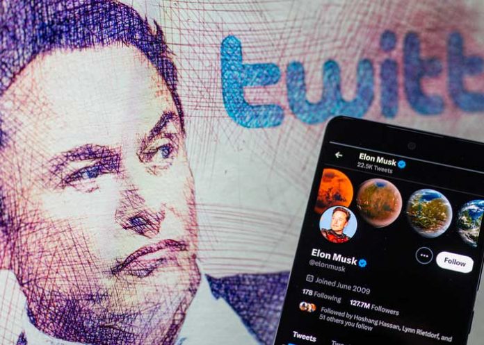 El inusual cruce de tuits entre Elon Musk y un empleado 