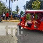 «Se me fue el alma»: Susto de un caponero al ser chocado en Managua Foto: Caponera resulta afectada tras accidente en Managua / TN8