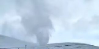 Con los "pelo de punta" dejó un rarísimo tornado de nieve a varios en Escocia