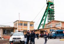 Mueren tres personas luego de quedar atrapadas en una mina en España Mueren tres personas luego de quedar atrapadas en una mina en España