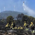 Más de 100 incendios forestales se devoran las regiones del noroeste de España Más de 100 incendios forestales se devoran las regiones noreste de España