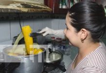 Foto: Marianela, una joven con éxito a través de negocio de elotes en Estelí / TN8