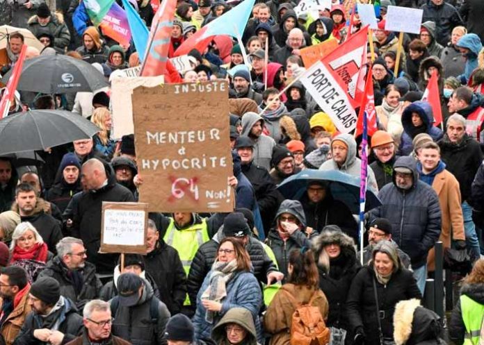 francia2 Se intensifican las protestas en Francia para frenar la reforma de pensiones