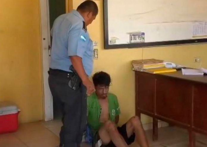 ¡Ejemplo a seguir! Entregó a su hijo a la policía de Honduras por ladrón