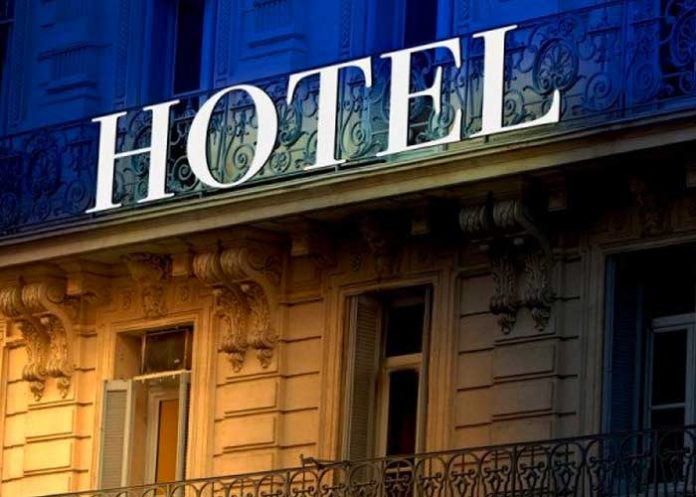 Por celos mata a su novia en un hotel de México