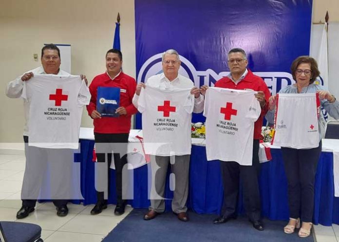 Foto: Donación del INISER a la Cruz Roja Nicaragüense / TN8