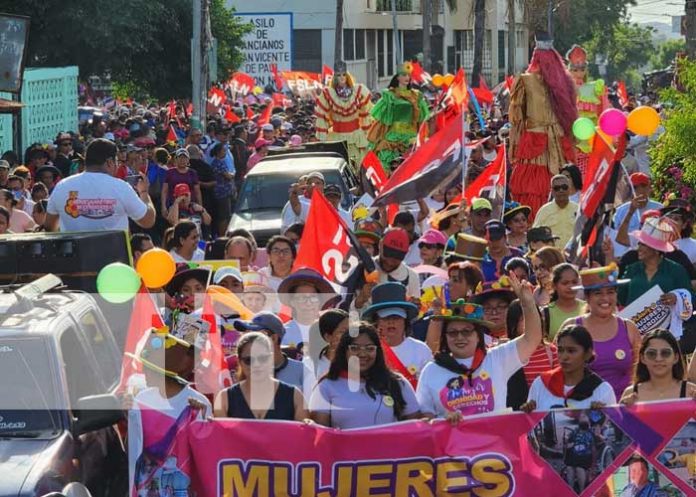 Foto: Maratón y caminata en honor a las mujeres en León / TN8