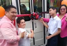 Escuela especial «La Amistad», en Matagalpa, recibe medio de transporte Foto: Escuela especial de Matagalpa recibe bus / TN8