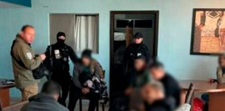 Hallan a 79 migrantes escondidos en varios hoteles en Tijuana, México