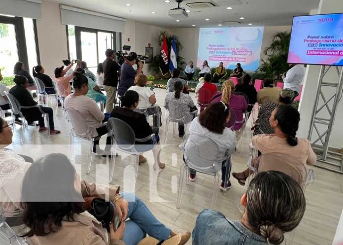 Foto: Foro sobre innovación y tecnología de la mujer en Nicaragua / TN8