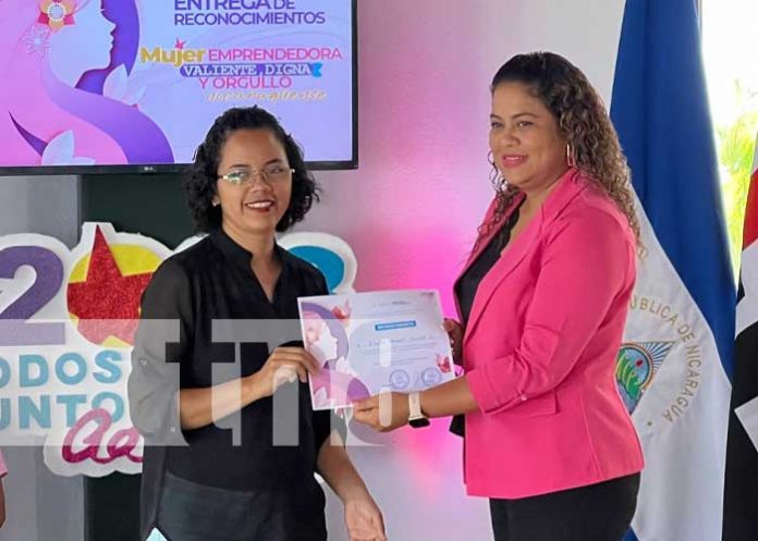 mujuve-3 Foto: Ministerio de la Juventud entrega reconocimientos a mujeres emprendedoras de Nicaragua / TN8