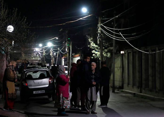 13 muertos y 200 heridos dejó sismo de 6.5 tras azotar Afganistán y Pakistán