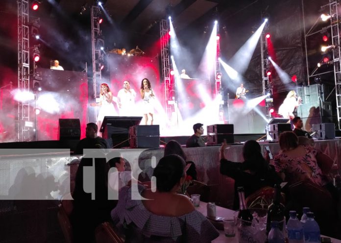 Noche de recuerdos ochenteros al ritmo de Pandora & Flans