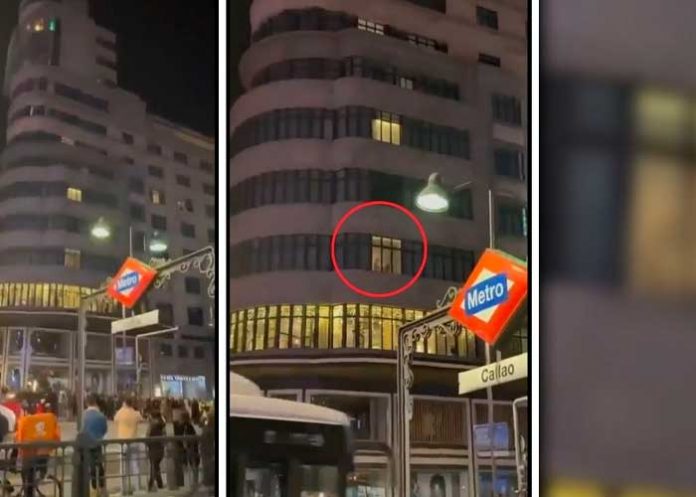 pareja Pareja tuvo intimidad sin percatarse que paró el tráfico