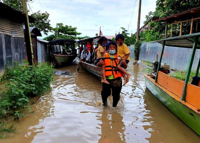 Perú en estado de emergencia tras fuertes lluvias en el norte del país