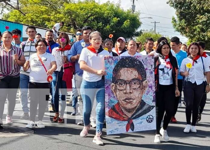 rugam-2 Foto: Homenaje al poeta y guerrillero Leonel Rugama / TN8