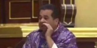 El sacerdote dijo "le agrada más a Dios"