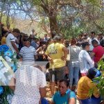 Foto: Llanto y dolor por muerte de pareja en la Cuesta El Plomo / TN8