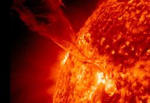 Aparece un monstruoso agujero en la corona del Sol Aparece un monstruoso agujero en la corona del Sol