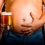 En Texas un hombre se «mama» con cerveza que produce su propio cuerpo En Texas un hombre se "mama" con cerveza que produce su propio cuerpo