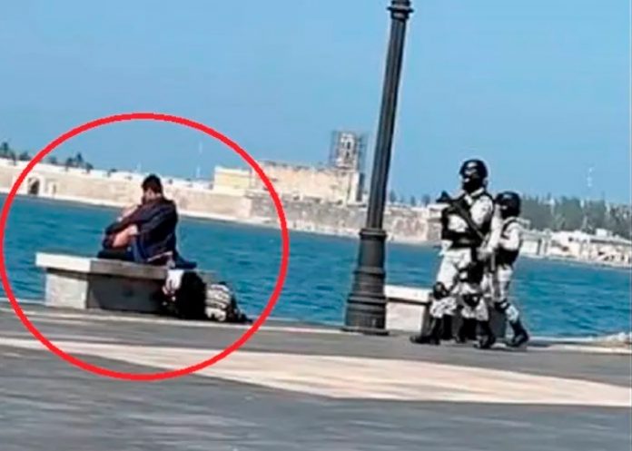 ¡No tenía para el motel! Interrumpe 