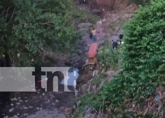 1 Foto: Joven Intenta acabar con su vida tirándose a un cauce en Granada / TN8