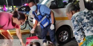 Invasión de carril deja a motociclista fracturada en el Km 8.5 Carretera Sur, Managua