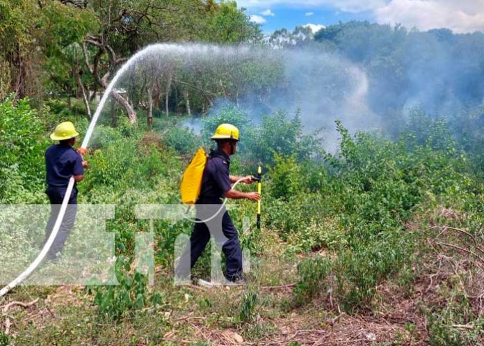 Bomberos Unidos al pie del cañón en Somoto
