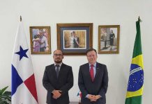 Embajador de Nicaragua, sostuvo reunión en la Embajada de Panamá en Brasil