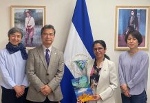 Fundador del "Barco de la paz" visitó la sede de Nicaragua en Tokio