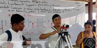 Foto: Estudiantes de secundaria visitan el tecnológico héroe y Mártires en Bilwi / TN8