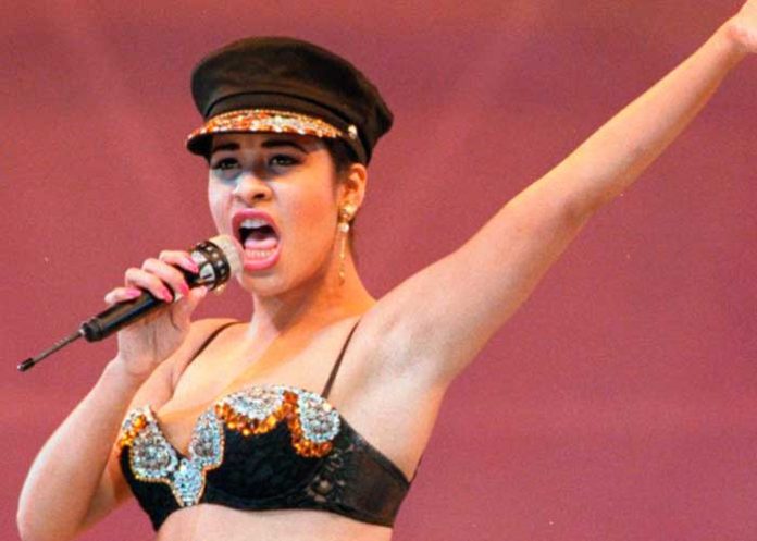 1 Difunden fotos nunca antes vistas de Selena Quintanilla