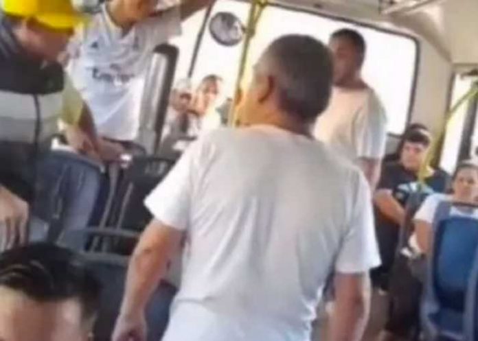 1 ¡Héroe! Hombre se baja a dos ladrones de “un solo puñetazo” en Argentina