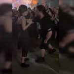 Tiktok: Joven se viraliza en redes por pedir matrimonio en un concierto Tiktok: Joven se viraliza en redes por pedir matrimonio en un concierto.