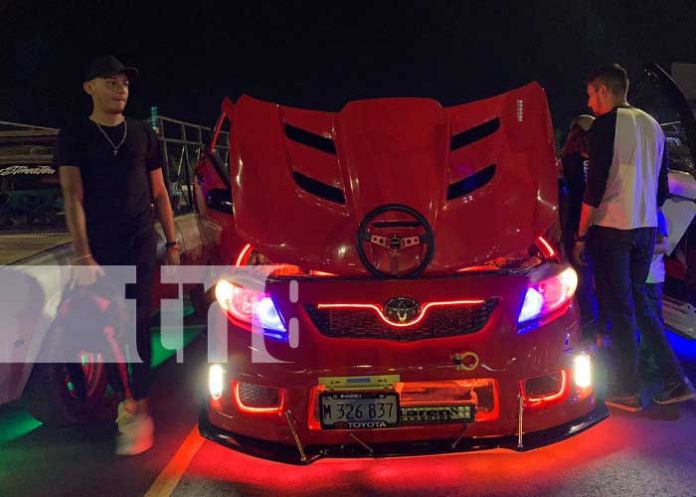 1 Foto: Realizan exhibición de autos, motos y caponeras modificadas en Managua / TN8