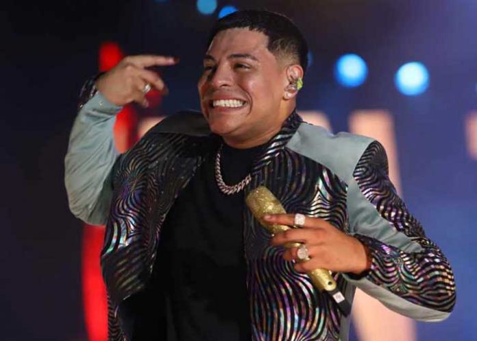 1 Video: Se burlan de Eduin Caz en TikTok por realizar extraña coreografía