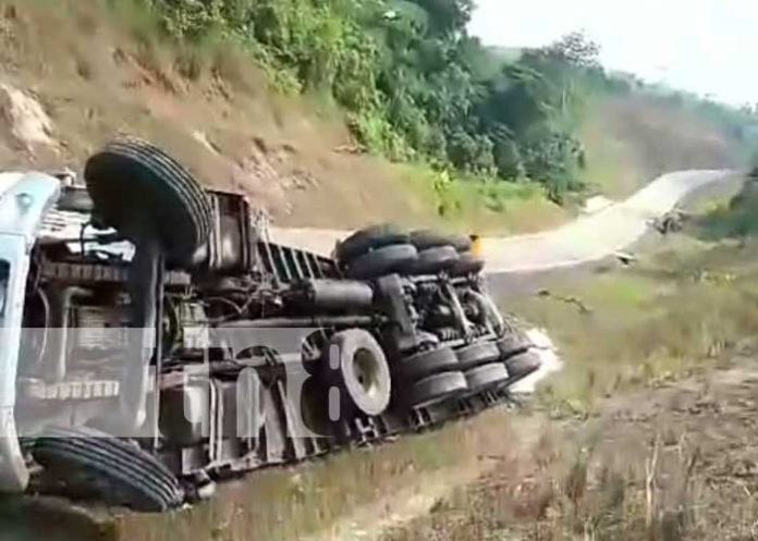 Desperfectos mecánicos originaron accidente en la carretera hacía Bluefields