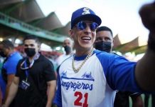 Daddy Yankee confiesa su admiración por Roberto Clemente