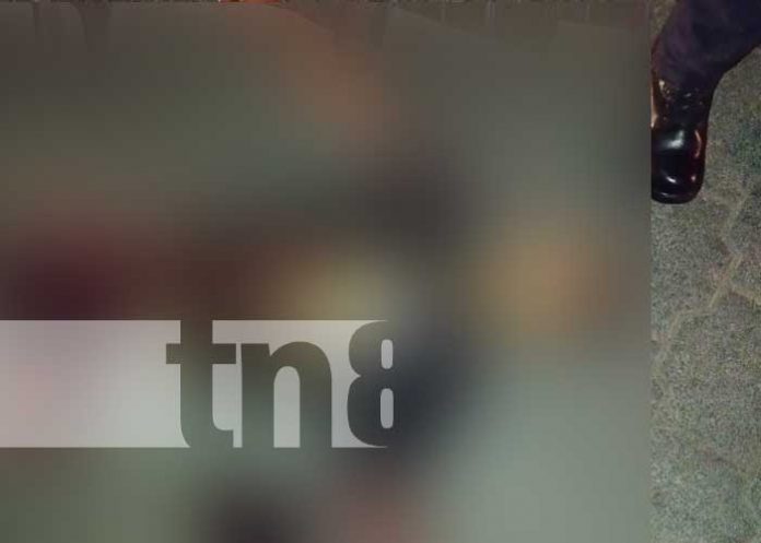 Matan a sujeto de una puñalada según por haber hurtado un casco y una cartera