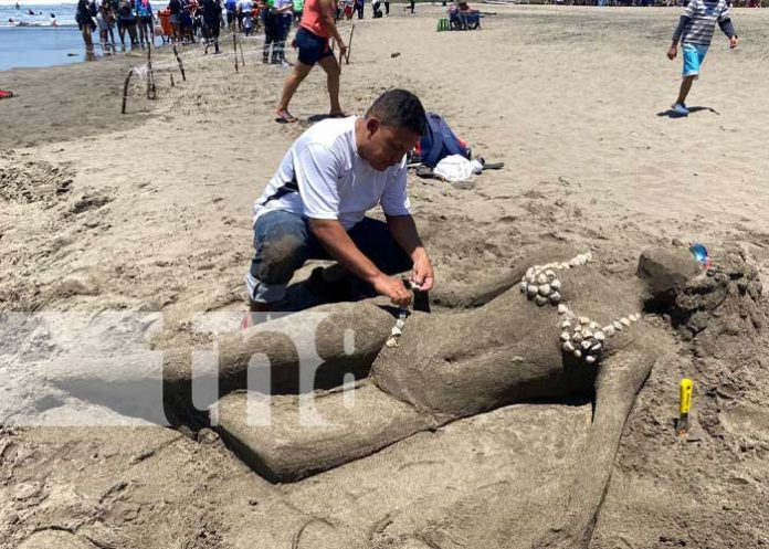 2 Foto: Playa de Paso Caballo fue el escenario del concurso departamental de escultura de arena / TN8