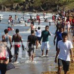Te van a rendir los riales: Exoneración del IVA para fiestas patrias en Nicaragua Foto: Bluefields: Playa del Puerto El Bluff llena de turistas en este verano / TN8