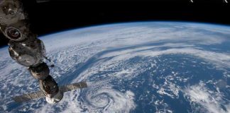 Un taxista argentino se 'coló' en una conversación con los astronautas