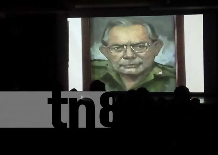 2 Foto: Cinemateca Nacional proyecta «Una Plática con Tomás» / TN8